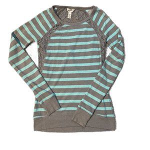 **Final Sale**Arizona Jeans Co Stripped Lace Detail Top XS